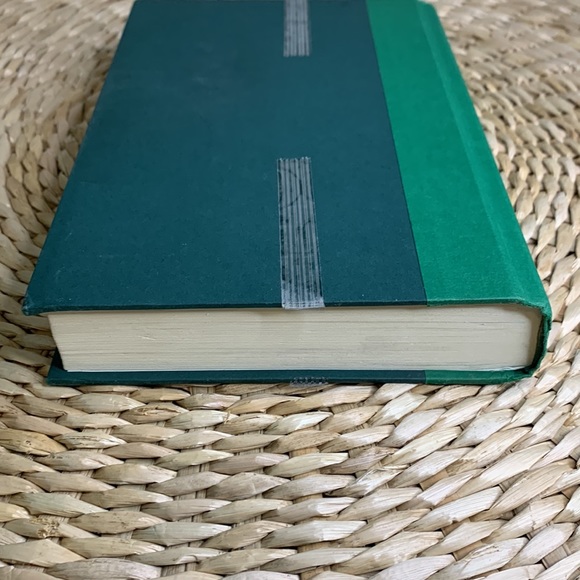 Sex, Lies & Serious Money - A Novel by Stuart Woods - Picture 12 of 13